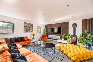 Photo 18- click for photo gallery